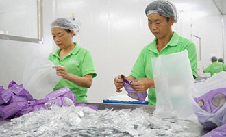 零食企業(yè)與時(shí)間賽跑贏取“新鮮度”，自建基地供應(yīng)堅(jiān)果